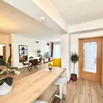Apartment Ospitalier Piata Operei - Sunrise - Golden - Lavendel Timisoara