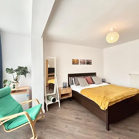 Ospitalier Piata Operei *