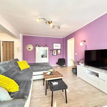 Ospitalier Piata Operei - 5 Spacious Apartments In City Center Daire