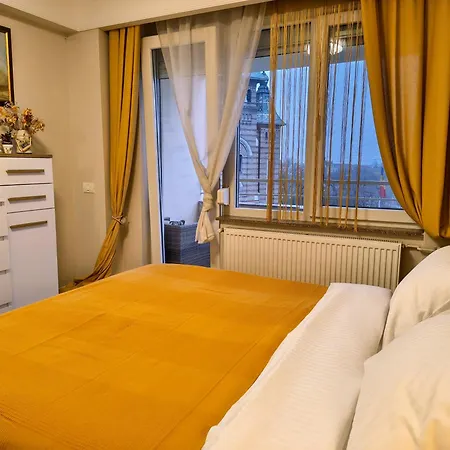 Ospitalier Piata Operei