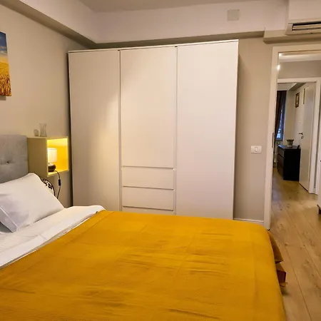 Apartment Ospitalier Piata Operei - 5 Spacious Apartments In City Center Timisoara