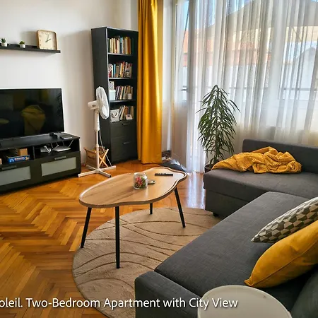 Apartament Ospitalier Piata Operei - 5 Spacious In Center Timișoara