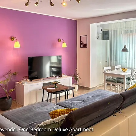 Apartament Ospitalier Piata Operei - 5 Spacious In Center Timișoara