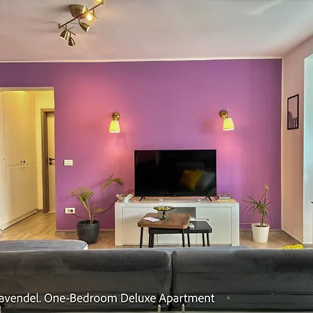 Apartament Ospitalier Piata Operei - 5 Spacious In Center Timișoara