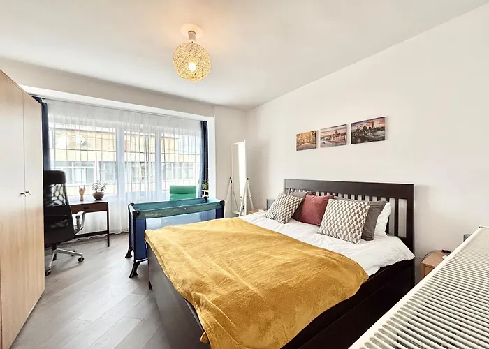 Apartamento Ospitalier Piata Operei - Sunrise - Golden - Lavendel