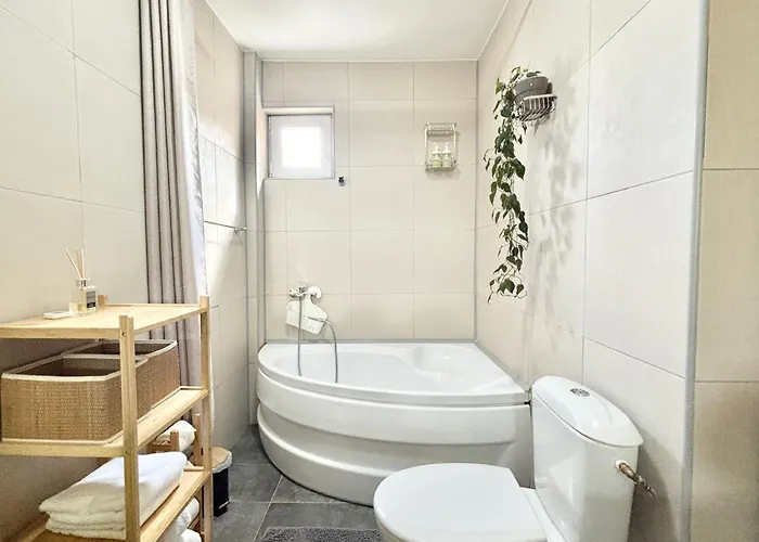 Apartment Ospitalier Piata Operei - Sunrise - Golden - Lavendel