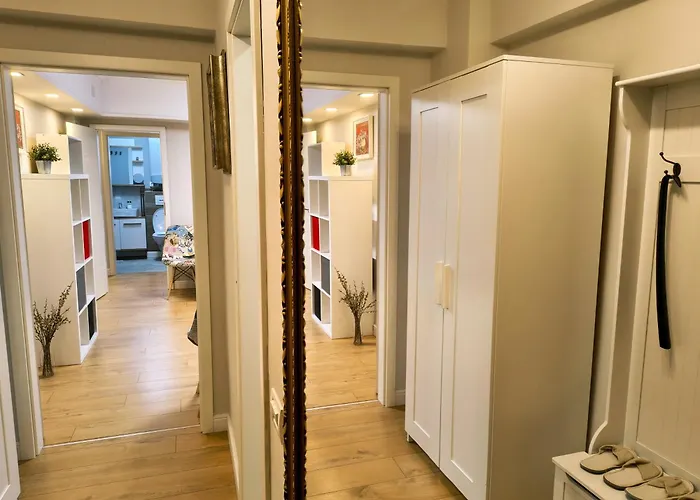 Ospitalier Piata Operei - Sunrise - Golden - Lavendel *