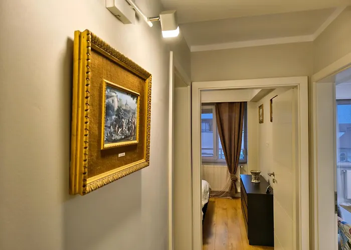 Ospitalier Piata Operei - Sunrise - Golden - Lavendel Apartment *